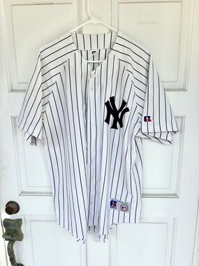 Vintage NY Yankees Russell Athletic Jersey L Pinstripe MLB Sewn Logo